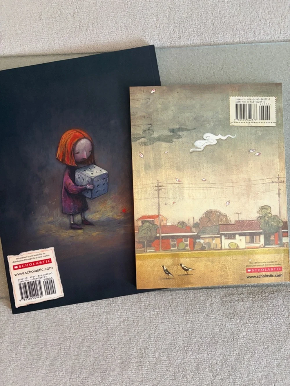 SCHOLASTIC 2 Shaun Tan books